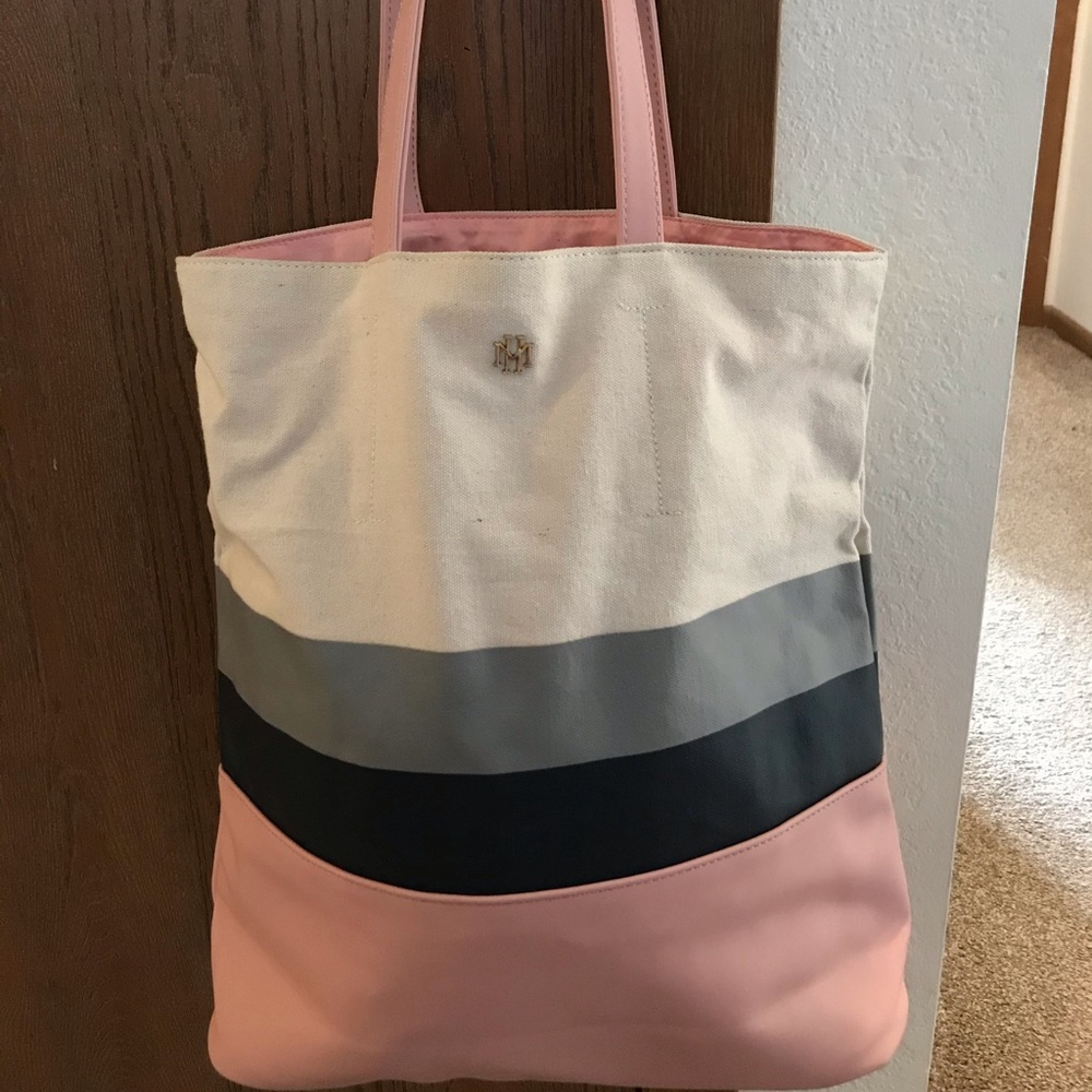 Mark and Hall tote